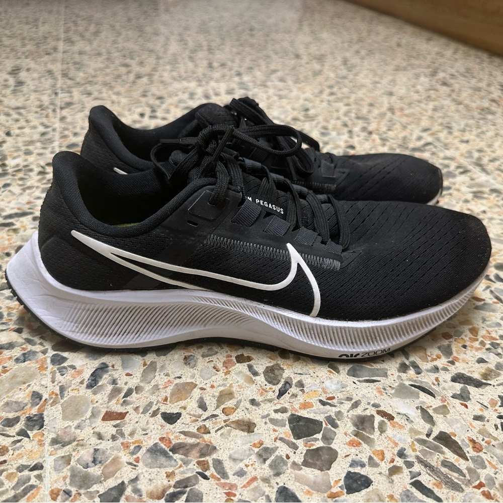 Nike Air Zoom Pegasus Women's Running Shoes - Black/White